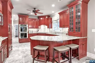 34 Crocker Mansion Dr, Mahwah, NJ 07430 - Photo 8