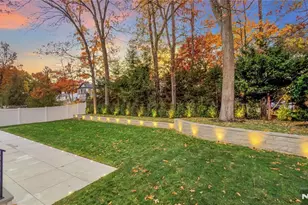 801 Godwin Rd, Paramus, NJ 07652 - Photo 48