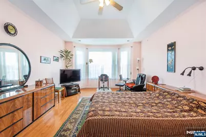 9 Cliff Road, Woodland Park, NJ 07424 - Photo 2