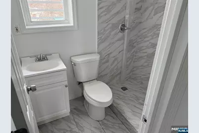 395 Bergen Avenue, Jersey City, NJ 07304 - Photo 44