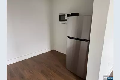 395 Bergen Avenue, Jersey City, NJ 07304 - Photo 48