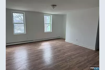 395 Bergen Avenue, Jersey City, NJ 07304 - Photo 36