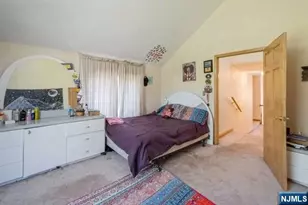 15 Old Oak Dr, Mahwah, NJ 07430 - Photo 20