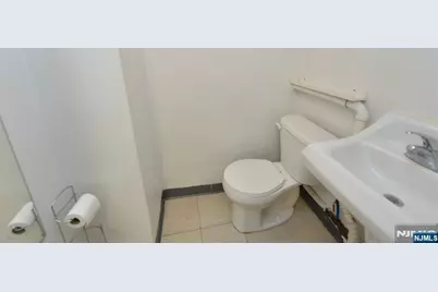 306-310 Queen Anne Road, Teaneck Township, NJ 07666 - Photo 24