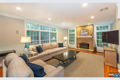 503 Stonewall Court, Wyckoff Township, NJ 07481 - Photo 4