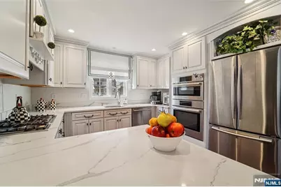 118 Lakewood Avenue, Ho Ho Kus, NJ 07423 - Photo 14