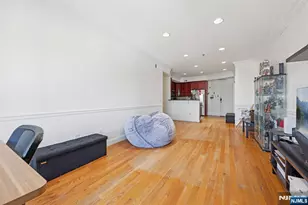 15 Tichenor 407, Newark, NJ 07114 - Photo 8