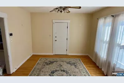 116 Dumont Avenue, Clifton, NJ 07013 - Photo 4