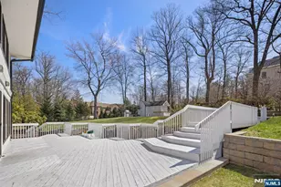 1 Hemlock Dr, Cresskill, NJ 07626 - Photo 4