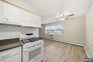 1 Dahnert Park Ln 6, Garfield, NJ 07026 - Photo 2