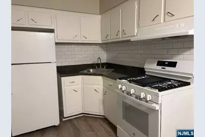 21 Dahnert Park Lane 6 #6, Garfield, NJ 07026 - Photo 2