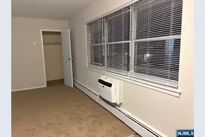 21 Dahnert Park Lane 6 #6, Garfield, NJ 07026 - Photo 4