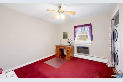 704 Evans Street, Paramus, NJ 07652 - Photo 16