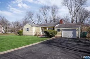 704 Evans St, Paramus, NJ 07652 - Photo 1