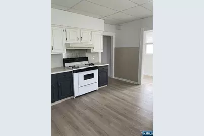 150 Lincoln Avenue 1 #1, Hawthorne, NJ 07506 - Photo 4