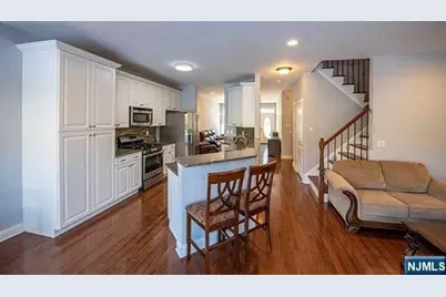 1705 Whitney Lane, Allendale, NJ 07401 - Photo 4