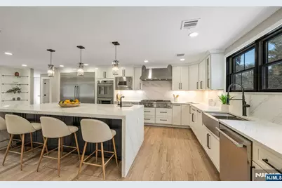 547 Highland Avenue, Ridgewood, NJ 07450 - Photo 12