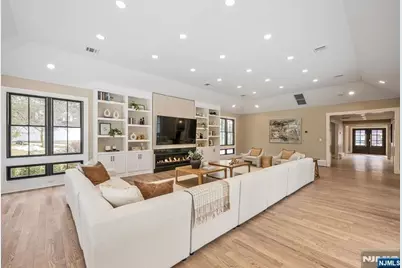 547 Highland Avenue, Ridgewood, NJ 07450 - Photo 10