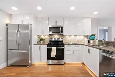 109 Harrison Street 300 #300, Hoboken, NJ 07030 - Photo 8