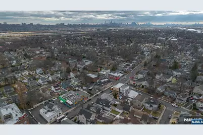 290 Queen Anne Road, Teaneck Township, NJ 07666 - Photo 32