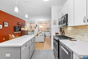 25 McWilliams Pl 307, Jersey City, NJ 07302 - Photo 4
