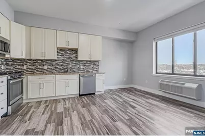 424 Whiton Street 402 #402, Jersey City, NJ 07304 - Photo 12