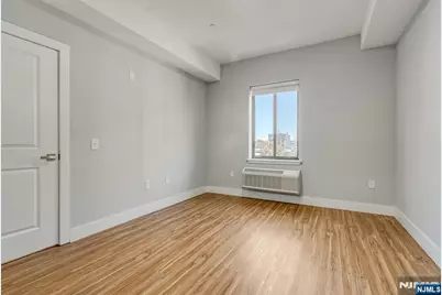 424 Whiton Street 402 #402, Jersey City, NJ 07304 - Photo 2