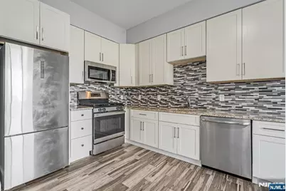 424 Whiton Street 402 #402, Jersey City, NJ 07304 - Photo 14