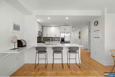 1125 Maxwell Lane 402 #402, Hoboken, NJ 07030 - Photo 4