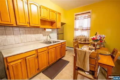 108 Hollywood Avenue, East Orange, NJ 07018 - Photo 6