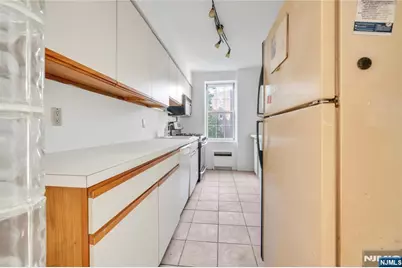 8450 Boulevard East 4F #4F, North Bergen, NJ 07047 - Photo 14