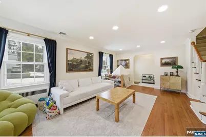 98 Windsor Road, Tenafly, NJ 07670 - Photo 4