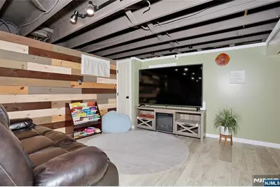 47 Franklin Avenue, Hasbrouck Heights, NJ 07604 - Photo 22