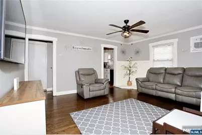 47 Franklin Avenue, Hasbrouck Heights, NJ 07604 - Photo 6