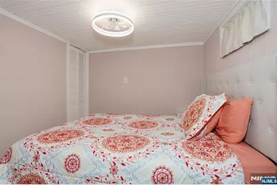 47 Franklin Avenue, Hasbrouck Heights, NJ 07604 - Photo 20