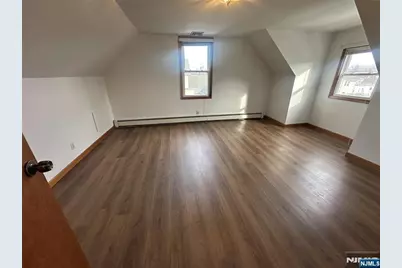74 Rosemont Avenue, Elmwood Park, NJ 07407 - Photo 16
