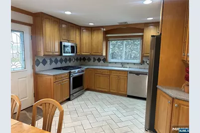 74 Rosemont Avenue, Elmwood Park, NJ 07407 - Photo 12