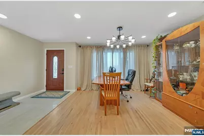573 Kearney Avenue C0573 #C0573, Cliffside Park, NJ 07010 - Photo 4