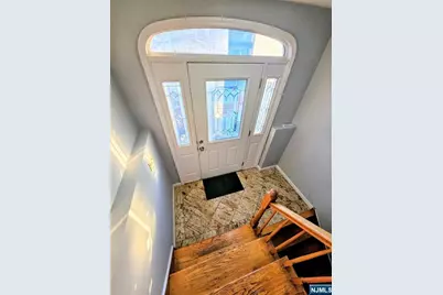 557 Park Place, Lyndhurst Township, NJ 07071 - Photo 12