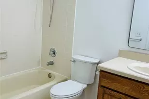 360 Broad St, Carlstadt, NJ 07072 - Photo 10