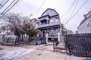 924 Grove St, Irvington, NJ 07111 - Photo 2