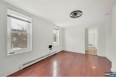 811 Montgomery Street 201 #201, Jersey City, NJ 07306 - Photo 1