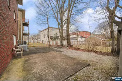2385 Linwood Avenue, Fort Lee, NJ 07024 - Photo 2