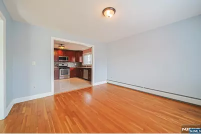 2385 Linwood Avenue, Fort Lee, NJ 07024 - Photo 12