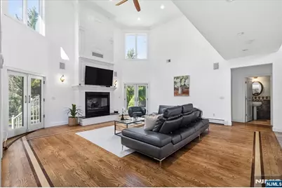 20 Bearbrook Drive, Woodcliff Lake, NJ 07677 - Photo 6