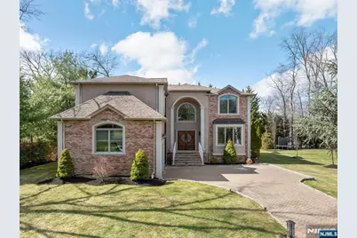 20 Bearbrook Drive, Woodcliff Lake, NJ 07677 - Photo 2