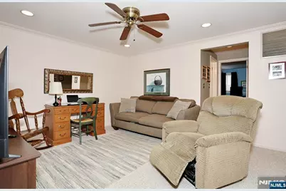 16 Sandburg Court, Mahwah, NJ 07430 - Photo 22