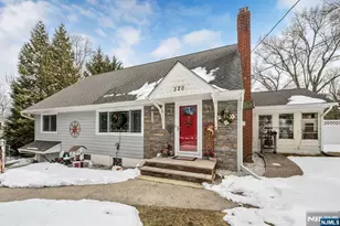 320 Cedar Hill Ave, Wyckoff Township, NJ 07481 - Photo 1