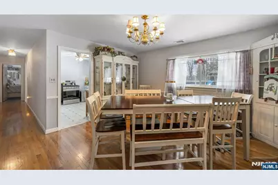 320 Cedar Hill Avenue, Wyckoff Township, NJ 07481 - Photo 10