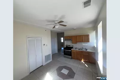 250 South Orange Avenue 3 #3, Newark, NJ 07103 - Photo 4